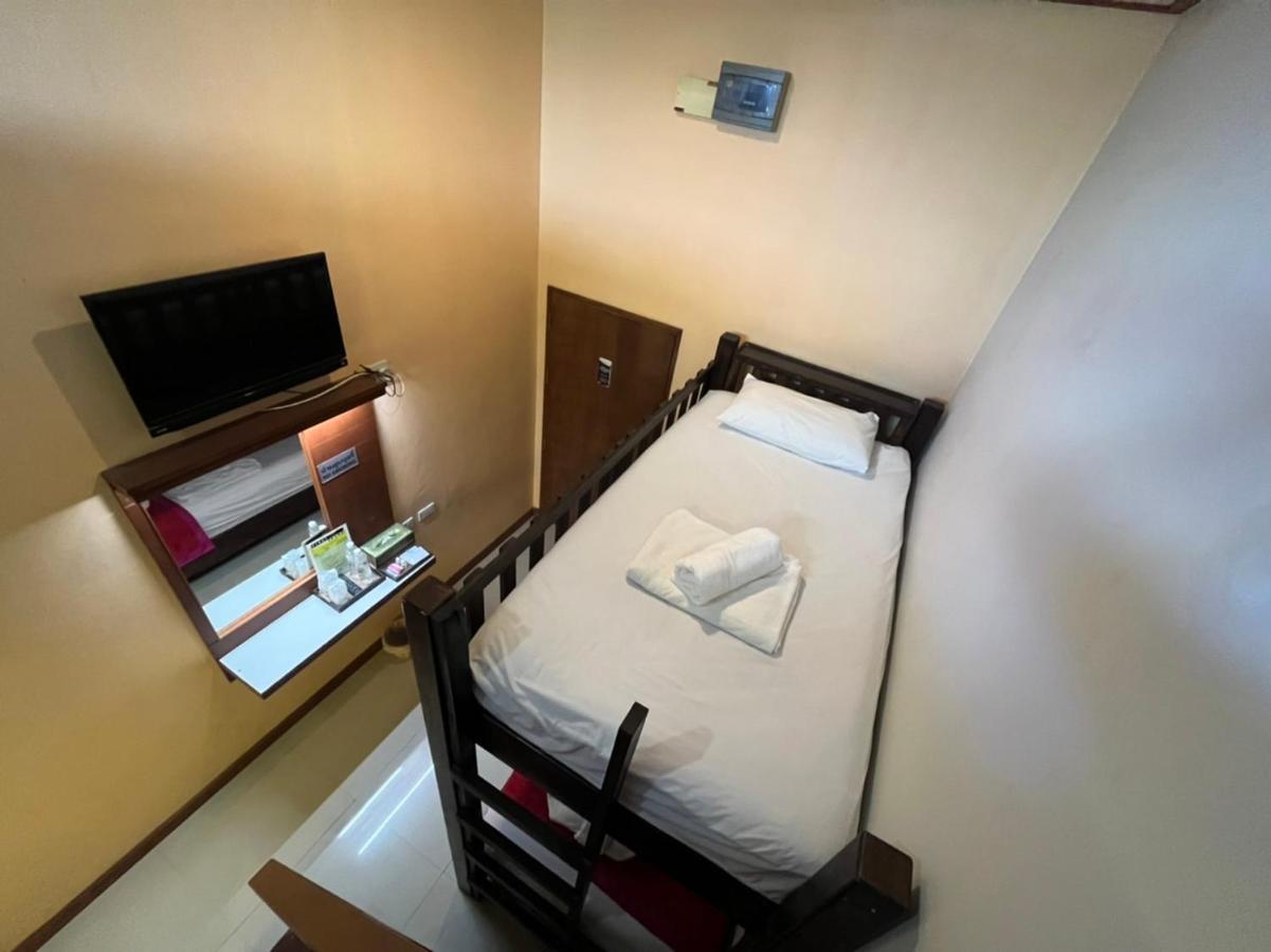 First And Frang Hotel - Koh Phangan Тонгсала Екстериор снимка