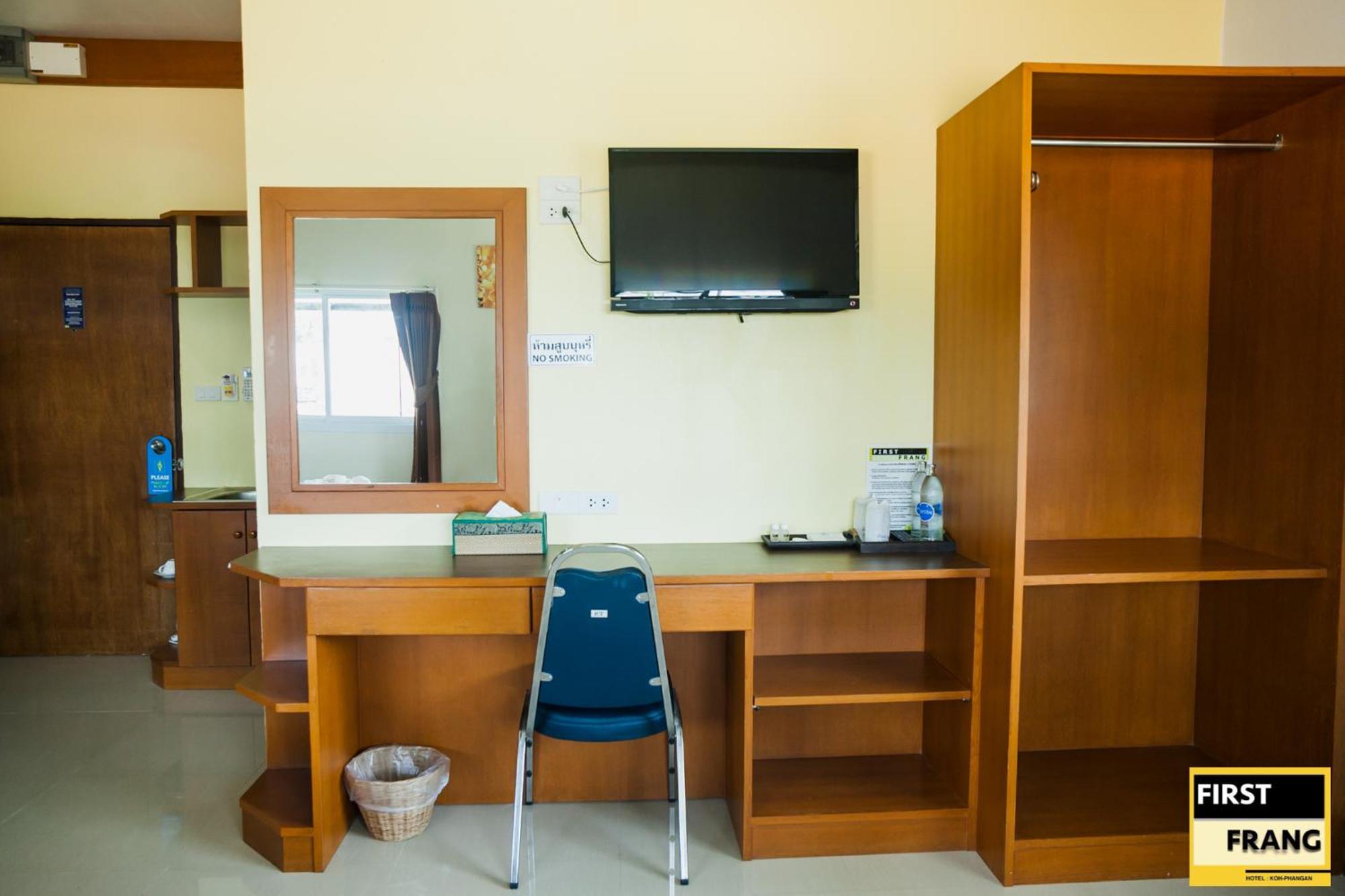 First And Frang Hotel - Koh Phangan Тонгсала Екстериор снимка